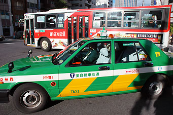 Japan Photo | Japanese taxi タクシー road traffic